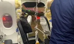 فرود اضطراری بوئینگ ۷۳۷ پس از کنده شدن درِ خروج روی آسمان/ ویدئو