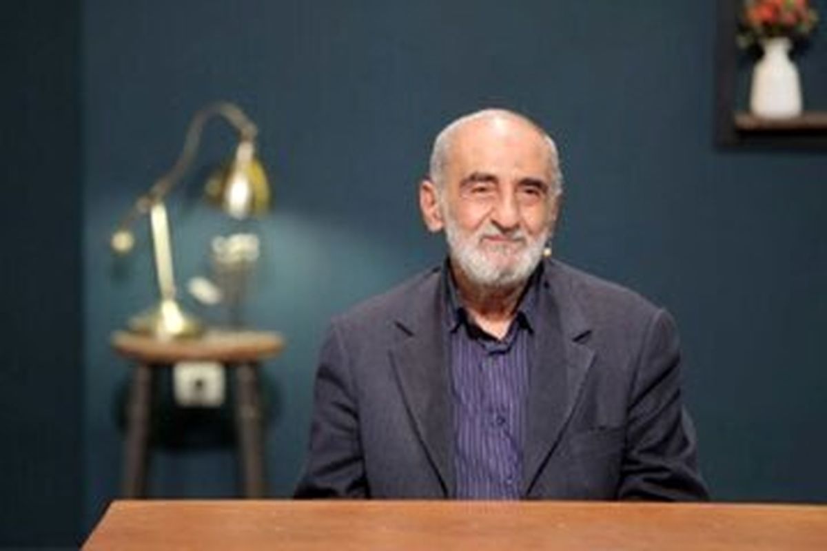 هشدار جدی مدیر مسئول کیهان به قالیباف و جلیلی؛ برای پیشگیری از ادامه این ماجرا، پیشقدم شوید/ هواداران بدانند که این میدان دشمن است، بازی نکنید