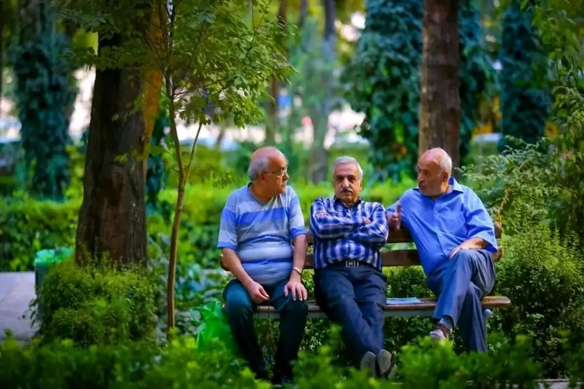 قدرت خرید بازنشسته‌ها چقدر کم شد؟