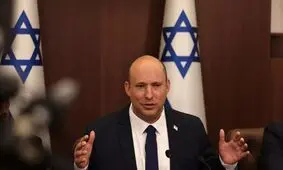 نخست‌وزیر سابق اسرائیل نفتالی بنت: وقتی حوثی‌ها به ما شلیک می‌کنند، باید به تهران پاسخ داد