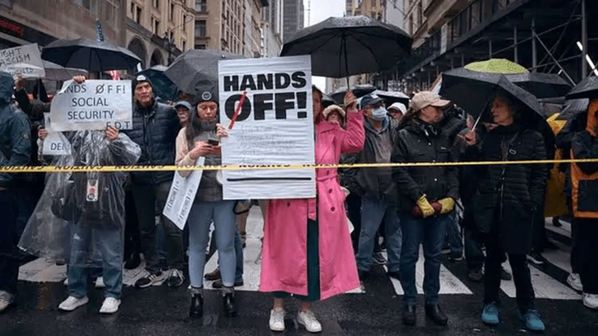 افزایش قیمت نفت در زندگی روزمرۀ آمریکایی ها نمایان می‌شود