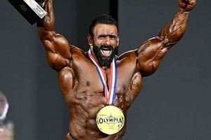 تلاشهای خستگیناپذیر هادی چوپان در کمتر از 2 هفته تا مسابقات مستر المپیا 2025/ ویدئو