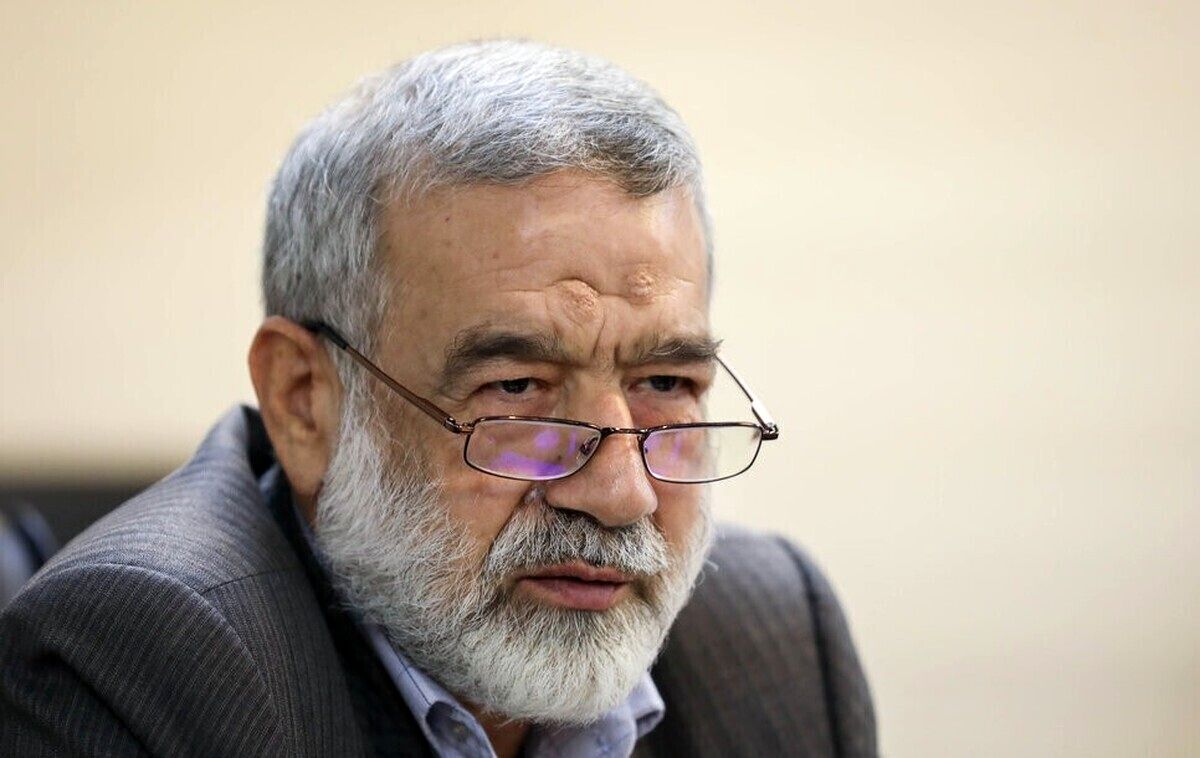 رئیس مجلس با بهانههای گوناگون از ابلاغ قانون حجاب سر باز میزند/ قالیباف مدعی شده دبیرخانه شورای امنیت ملی خواهان عدم ابلاغ این قانون شده/ دبیرخانه به هیچ وجه چنین اختیاری ندارد
