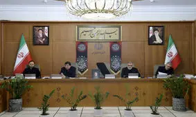 تذکر مخبر به اوجی و نیکبخت/ احسنت احسنت گفتن اعضای هیات دولت پس از شعرخوانی وزیر علوم/ ویدئو