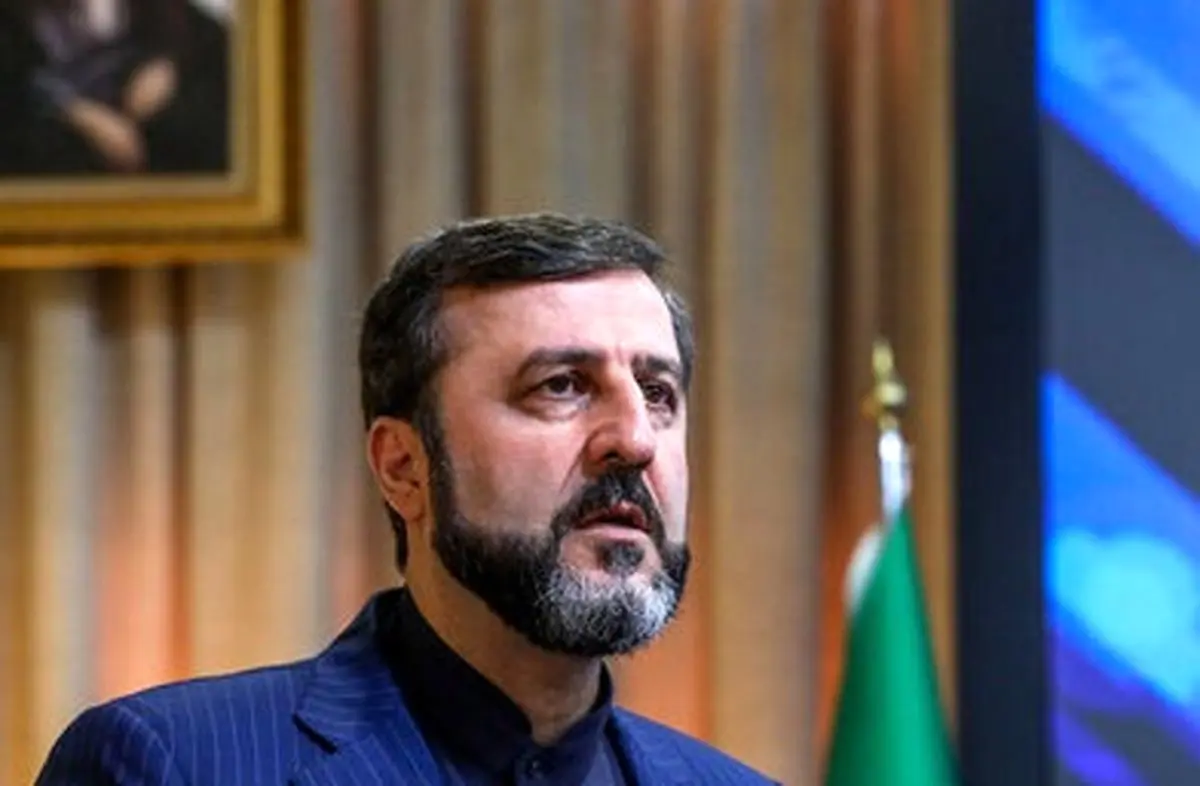 غریب‌آبادی: اتهاماتی مثل خودکار طلا، مضحک است/ نامه ترامپ همزمان مذاکره و تهدید به جنگ را در خود داشت/ تصمیم نهایی در مذاکرات، تصمیم نظام است نه یک دستگاه خاص/ نشستن سر یک میز گفتگو با آمریکا کار پیچیده‌ای نیست و باید نتیجه‌محور باشد