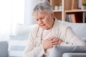 خطری که بیماران قلبی را در روزهای گرم تهدید می‌کند

