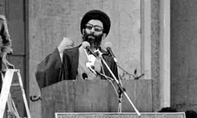 سفر در زمان؛ «رهبر انقلاب در کنار فرزندان و در حاشیه دیدار با امام»؛ سال 59