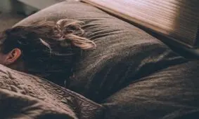 ۱۰ کار هوشمندانه قبل خواب افراد موفق