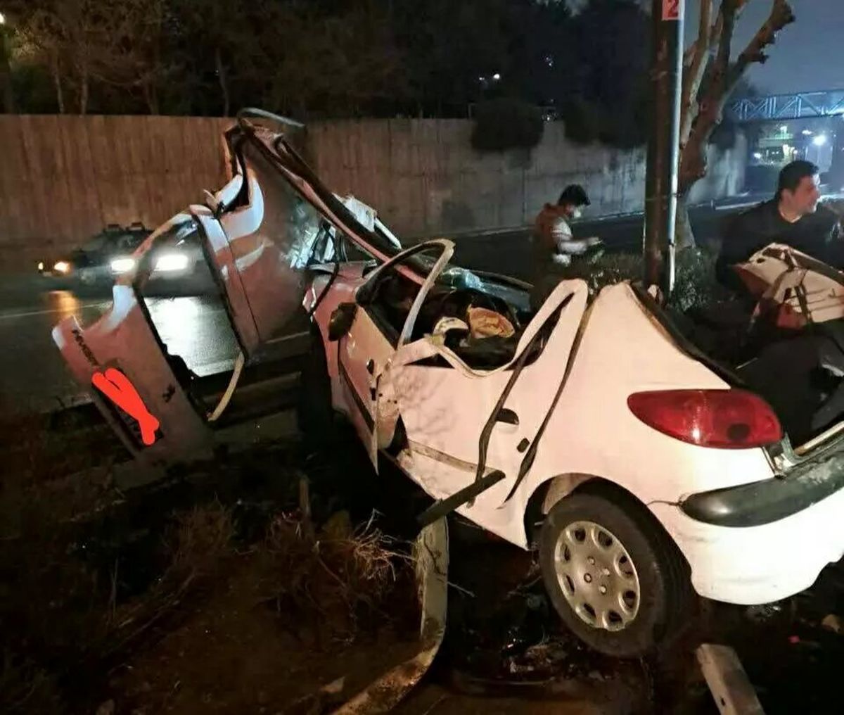 تصادف مرگبار دو سواری ۲۰۶ با ۴۰۵ در تهران