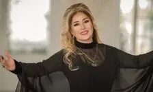 سفر در زمان؛ «لیلا فروهر» در حال صحبت کردن دم گوش فردین؛ سال 47 