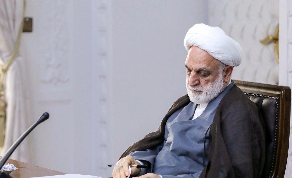 اژهای: ترامپ برای خودش شخصیت قائل نیست/ رئیس جمهور پلشت و خبیث آمریکا هر روز رنگ عوض میکند/ ویدئو