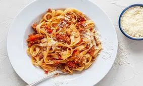 دستور تهیه سس بلونز برای خوردن پاستا و اسپاگتی خوشمزه و لذیذ