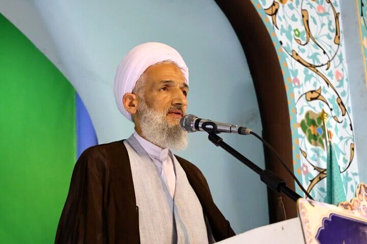 امام جمعه ساری: باید فرزندان خود را برای جذب در حوزههای علمیه ترغیب کنیم
