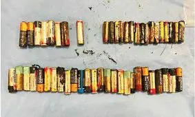 بلعیدن 55 باتری