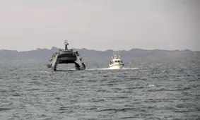 ایران و عمان در تنگه هرمز رزمایش مشترک دریایی برگزار کردند