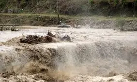 هشدار فوری سیلاب در مسیر رودخانه اترک/ تخلیه حاشیه رودخانه و انتقال دام‌ها/ ویدئو