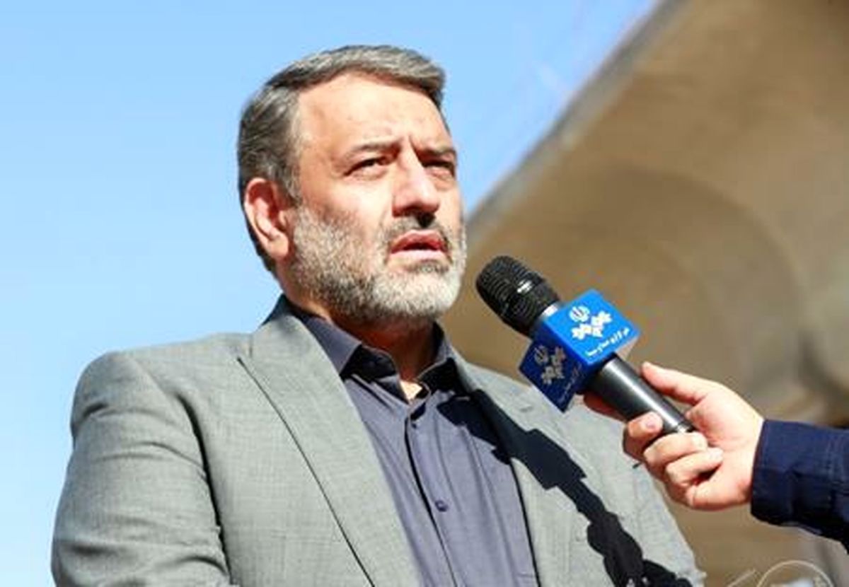 تشریح اتفاقات اخیر در زمینه مدیریت پسماند، بازیافت زباله و نخاله، ساماندهی سگهای بلاصاحب و ... توسط شهردار اهواز در گفتگوی زنده خبری