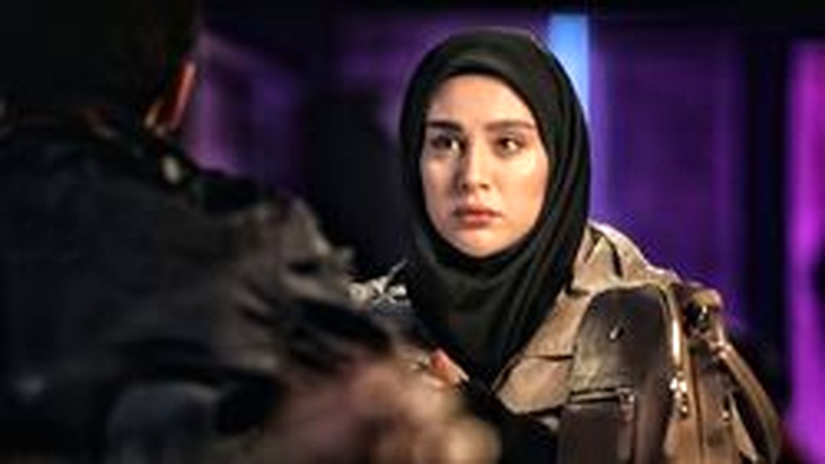 هرگز نمیتوانم دست به داوری الناز بزنم/ بار عاطفی و اجتماعی نقش را بر شانههایم حس میکردم