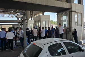 تجمع خانوادۀ مفقودان حادثۀ بندر شهید رجایی