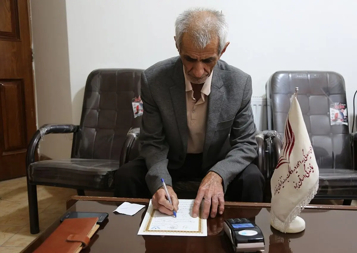آزادی ۳ زندانی جرائم غیر عمد با فروش فیش حج توسط بازنشسته یزدی

