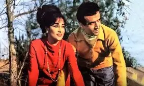 حمیرا و پرویز یاحقی در منزل شخصی در سال ۱۳۴۳/ عکس