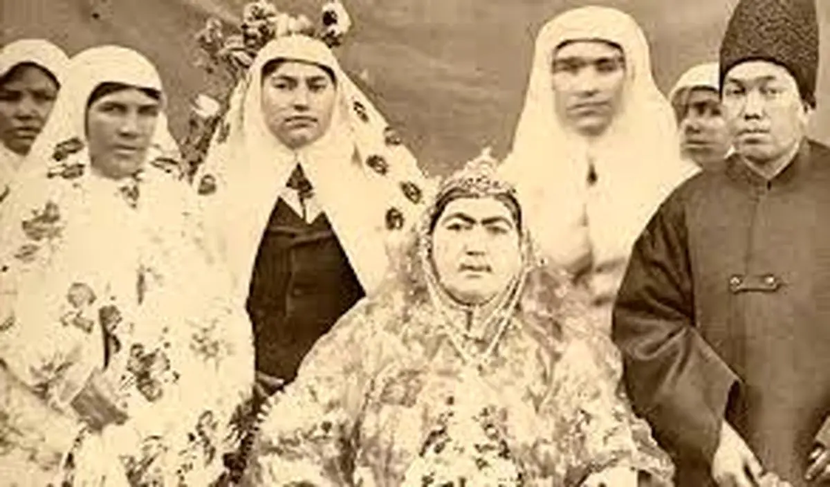 سفر در زمان؛ عکس رنگی‌شدۀ زنان ناصرالدین شاه در کاخ سلطنت‌ آباد