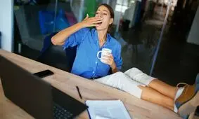 تأثیرات کم‌خوابی بر عملکرد احساسی افراد