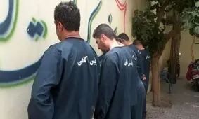 دستگیری 4 نفر از عاملان برهم زدن نظم عمومی در اراک/ 6 قبضه سلاح سرد کشف شد  