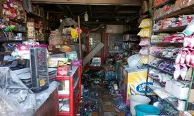 مهار آتش سوزی مغازه سوپر مارکت در شیراز