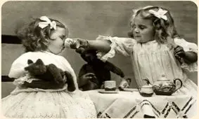 تصاویری از حال و هوای کودکی و بازی های بچه گانه