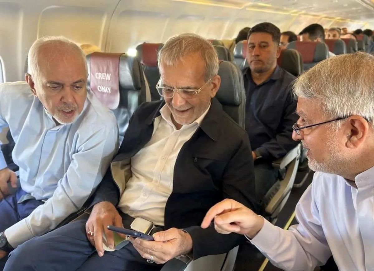 ظریف، مسعود پزشکیان را در سفر به اصفهان همراهی کرد/ ویدئو