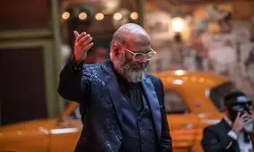 شوخی بامزه با عقد آریایی بازیگران در شب‌های مافیا/ ویدئو