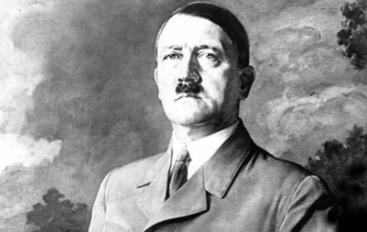 سفر در زمان؛ «هیتلر» به همراه یک کودک و در جشن کریسمس؛ سال 1308 
