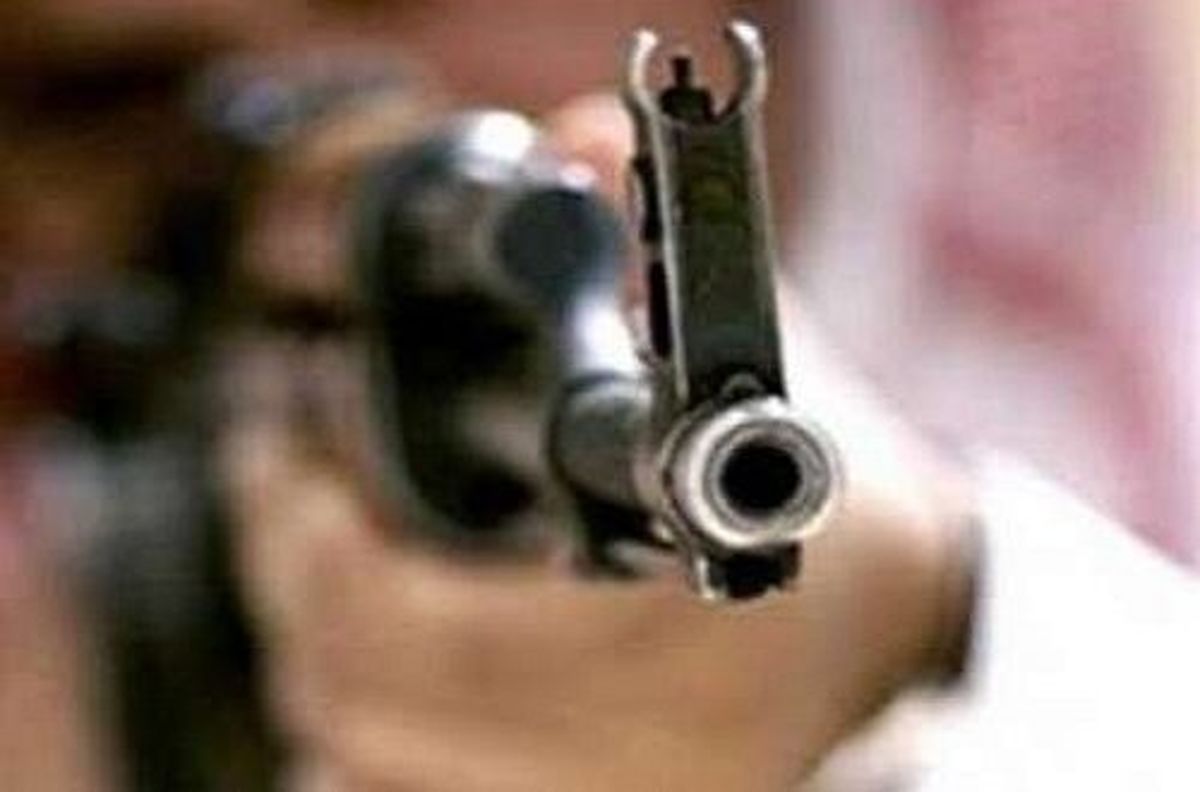 تعقیب و گریز مسلحانه در اتوبانهای تهران/ شلیک گلوله به پراید