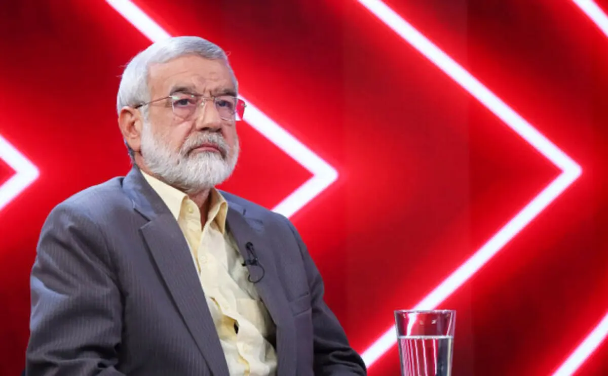  آمریکا قصد تصرف جزایر جنوب را دارد/ شواهد و قرائن نشان می‌دهد که آنها قصد یک عملیات گسترده دارند/ به هیچ عنوان با آمریکایی‌ها در موضوع هسته‌ای مذاکره نمی‌کنیم/ مذاکره جز ضرر و زیان نتیجه ای نداشته است