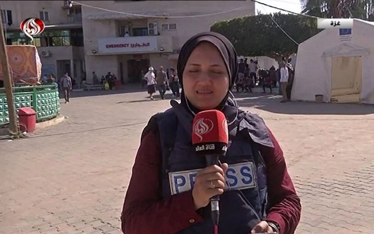 لحظه بیهوش‌شدن خبرنگار العالم در غزه هنگام پخش زنده/ ویدئو