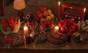 چرا در شب یلدا رنگ قرمز رسم است؟