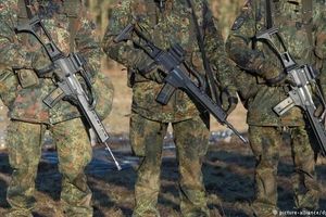 سرقت سلاح‌ های نظامیان صهیونیست از یک پایگاه نظامی