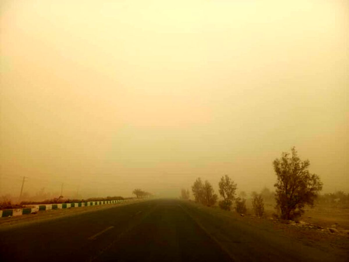 ریزگردها، نمکی بر زخم کهنه آسمان خاکستری قم
