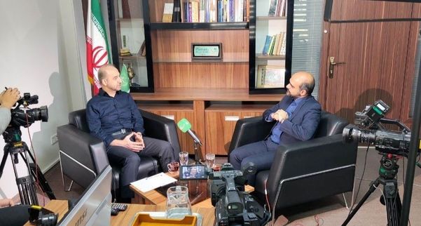 نیاز امروز ایران، انقلاب در حکمرانی است / تغییرات ساختاری نباشد، مشارکت در انتخابات بعد به ۳۰ درصد هم نمیرسد/ بانکها، شرکتهای دولتی و دولت ناکارآمد، بحرانهای موجود کشور هستند