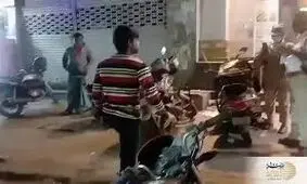 راننده مست با یک مار پلیس را تهدید کرد/ ویدئو