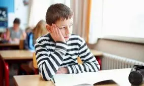 چه رفتاری با کودکی که مادر ندارد داشته باشیم؟