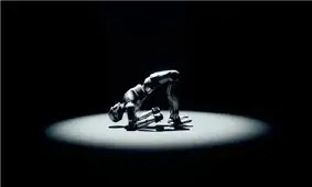 اولین ربات انسان نمای فضانورد جهان معرفی شد