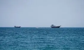 ارتش آمریکا در چارچوب اجرای محاصره ایران، مسیر ۴۵ کشتی را تغییر داد