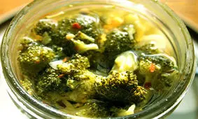 دستور تهیه ترشی کلم بروکلی خوشمزه و سریع