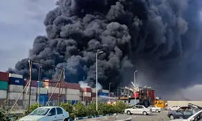 جان باختن مبین ولیخانی، کمک راننده ۱۹ ساله ، در پی حادثه انفجار در اسکله شهید رجایی/ ویدئو