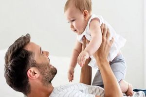 صحبت کردن بزرگسالان بر روی مغز نوزادان چه تاثیری دارد؟