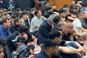 شرکت تیم مذاکره کننده ایران در مراسم عزاداری تاسوعا در وین