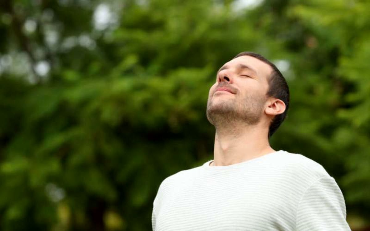 یک تمرین تنفسی ساده برای تقویت ریه ها