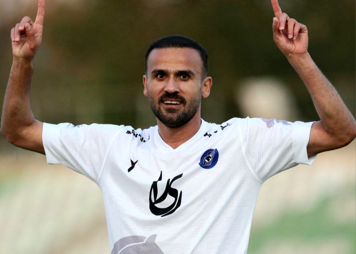 مهاجم 38 ساله به لیگ برتر برمیگردد